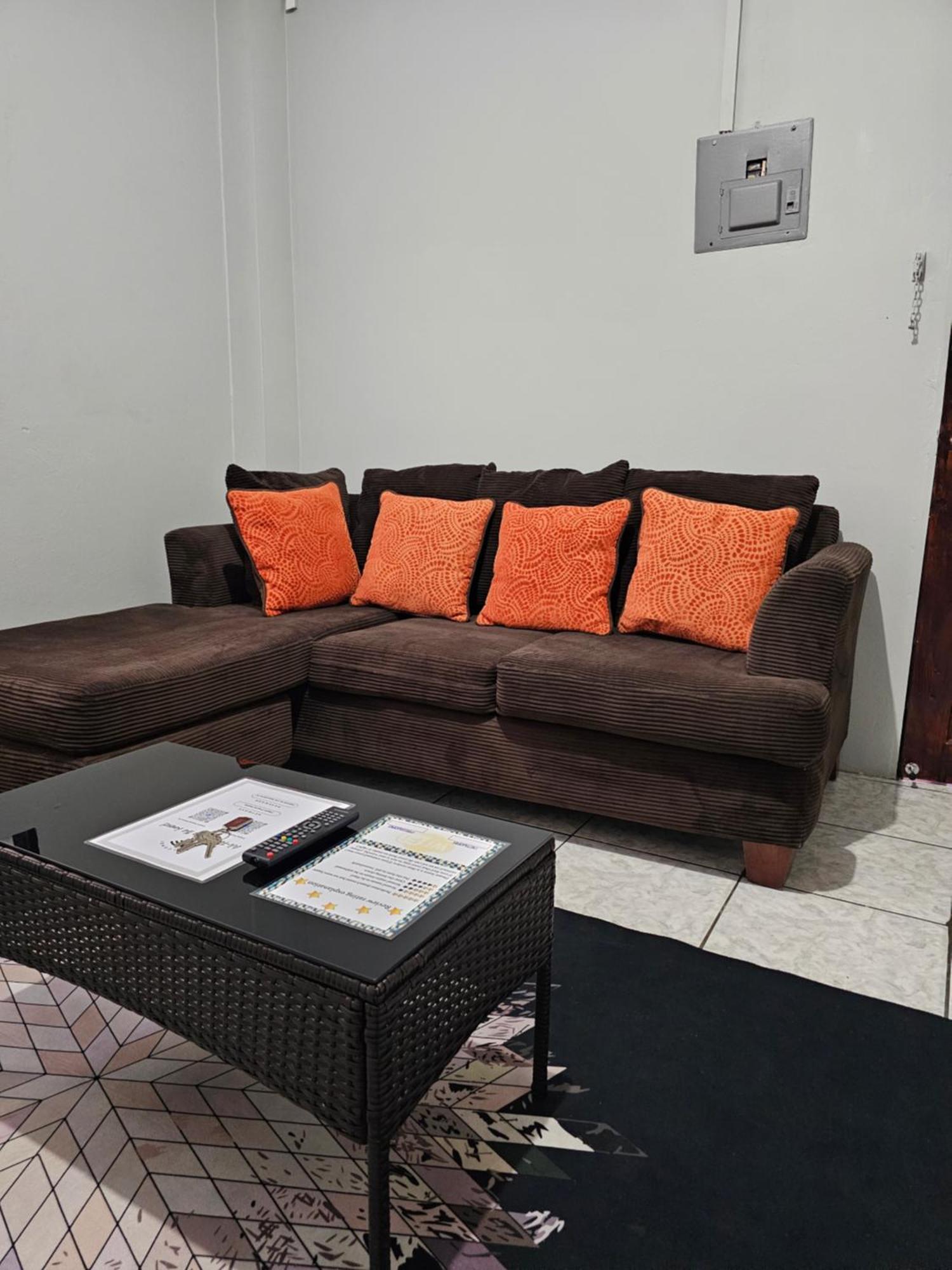 2Br Apt In St Helena - 6Mins From The Airport Perfect For Short And Long Stays Piarco Exteriör bild