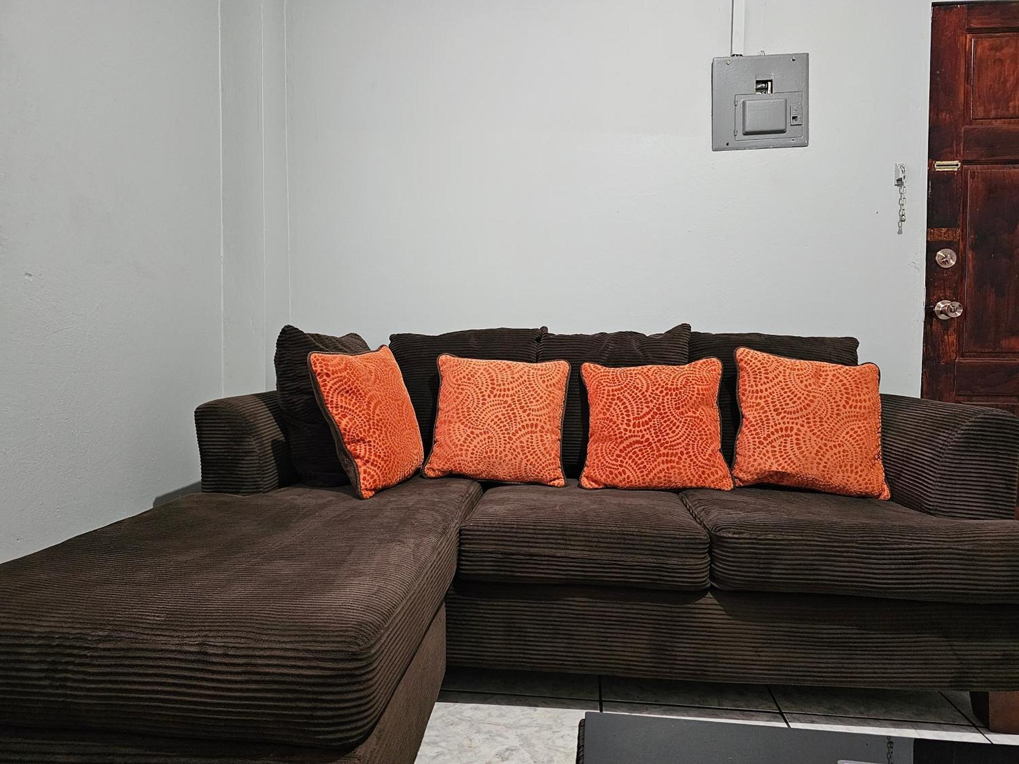 2Br Apt In St Helena - 6Mins From The Airport Perfect For Short And Long Stays Piarco Exteriör bild